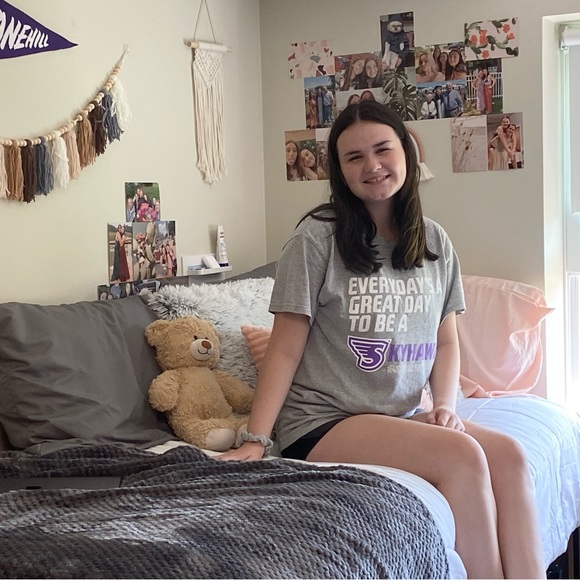 Meet your Posher, Joyce - Picture 8 of 10